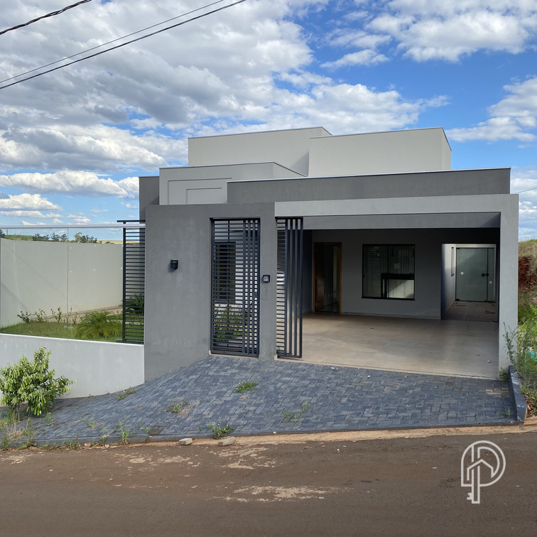 Casa à venda - Rua Dr. Albanir Manfredini, Jardim Moriá, Rolândia-PR